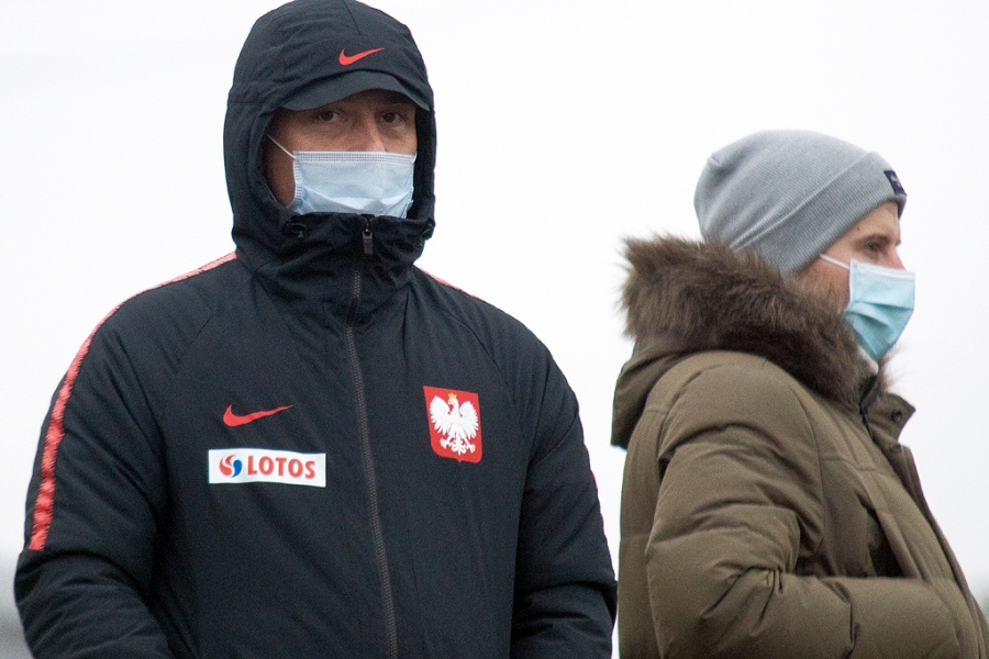 Co robił trener reprezentacji Polski U19 Mariusz Rumak na IV-ligowym meczu?