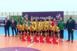 Katowiczanki ze srebrnym medalem Młodzieżowych Mistrzostw Polski w Futsalu U16