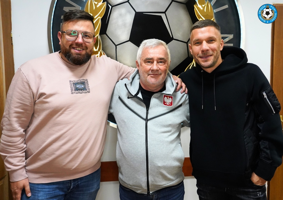 Lukas Podolski odwiedził Prezesa Śl.ZPN Henryka Kulę