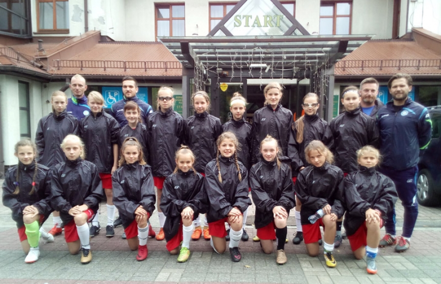 Wisła deszczem przywitała reprezentantki Śląskiego Związku Piłki Nożnej U13