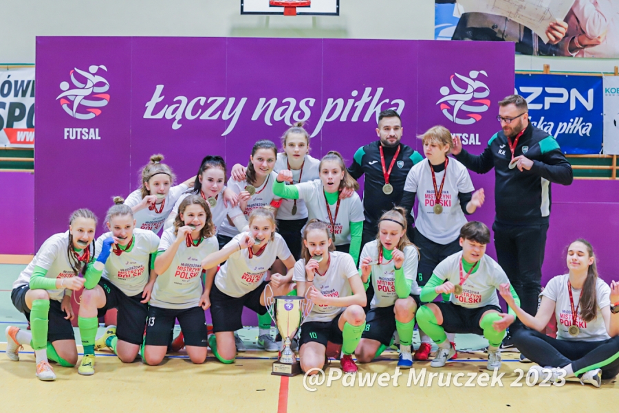 Złoty medal Młodzieżowych Mistrzostw Polski w Futsalu dla bielskich 17-latek