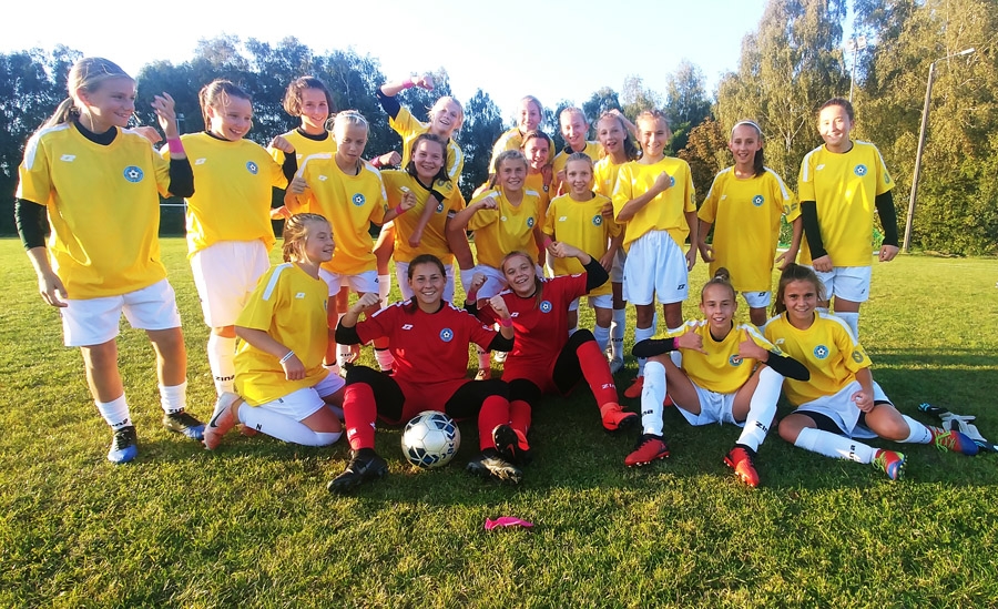 Drugie zwycięstwo reprezentantek Śląskiego ZPN U14 w Giebułtowie