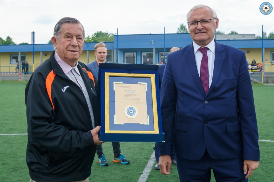 15 goli i jubileuszowe pamiątki na stulecie Hetmana 22 Katowice