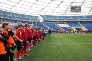 Otwarcie Finału Wojewódzkiego XIX edycji Turnieju &quot; Z Podwórka na Stadion o Puchar Tymbarku&quot;