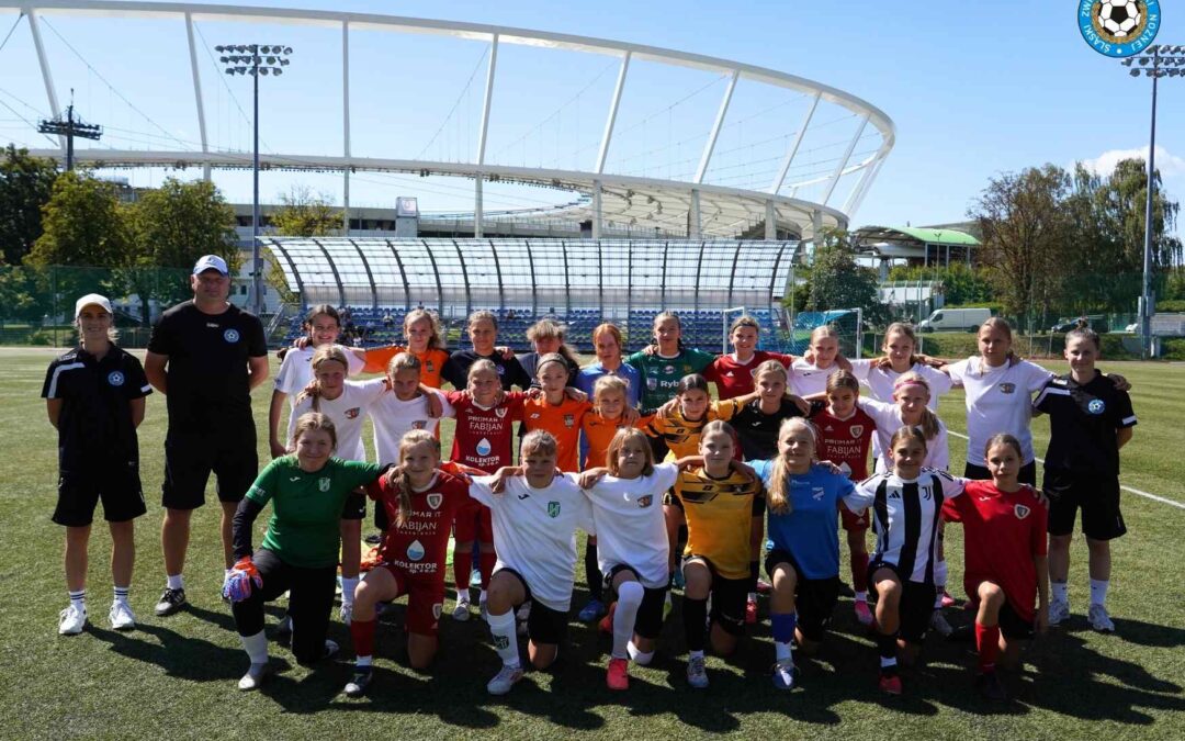 Reprezentacja Śląskiego ZPN U13 i młodsze dziewcząt wróciła do treningów